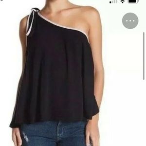 Free people You’re the one top one shoulder knit crop